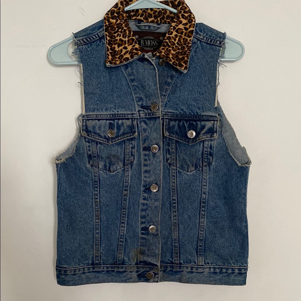 Tailor B. Moss Denim Vest with Leopard Collar